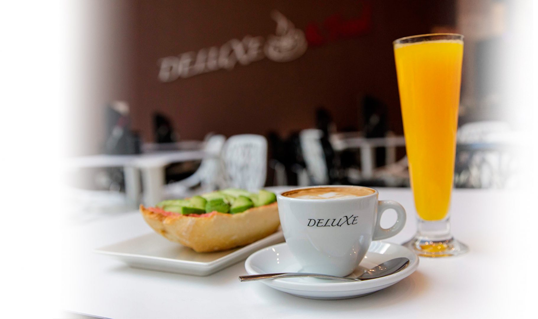 Deluxe Nevada Café